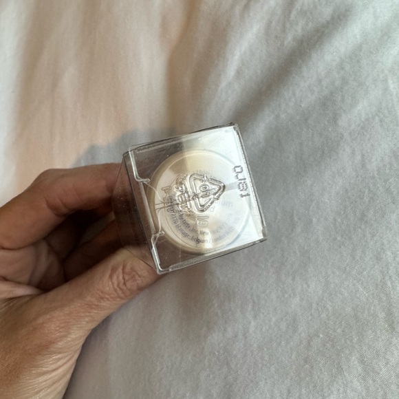 Tarte shape tape. New in box. 27S light-medium sand - Picture 6 of 6